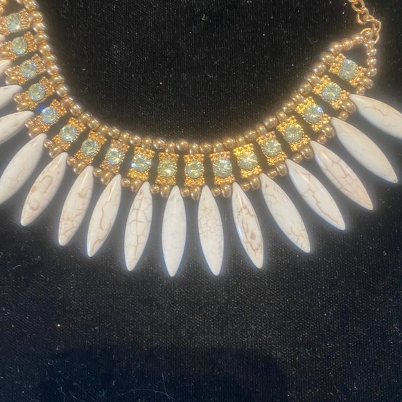 No elephants were harmed to  make this "ivory" and diamond" necklace - Picture 4 of 6